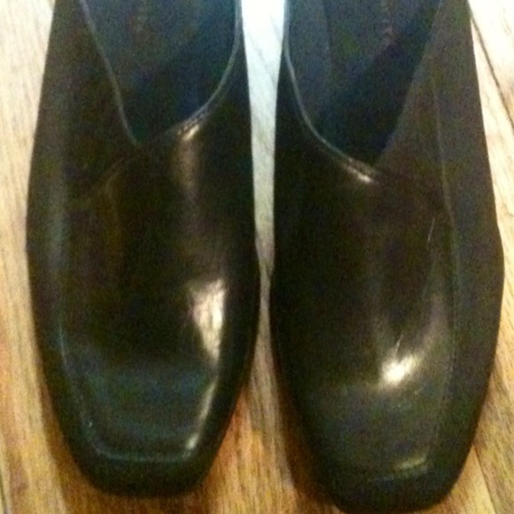 Easy Spirit Mule Clogs Black