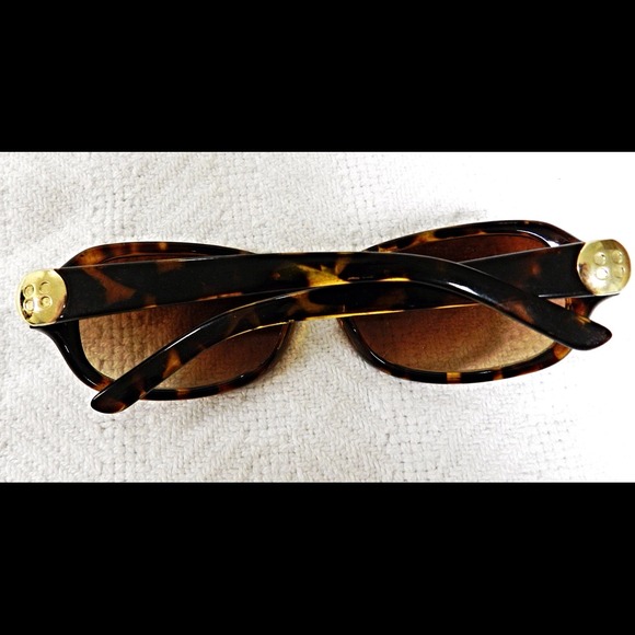 Tortoise Shell Sunglasses - Picture 2 of 3