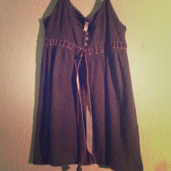 Aeropostale dark grey top - Picture 1 of 3