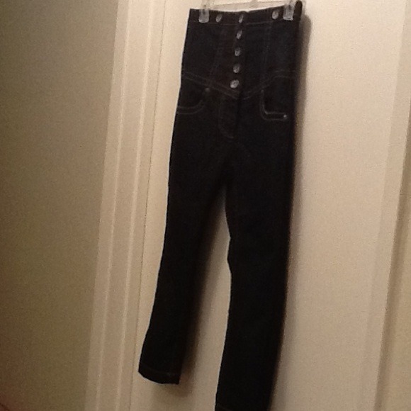 NWOT High waste Capri jeans