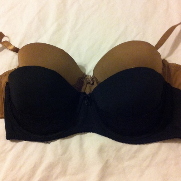 2 sexy bras