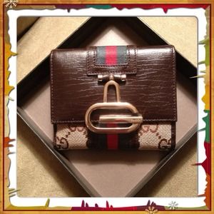 Authentic Gucci GG Canvas Wallet