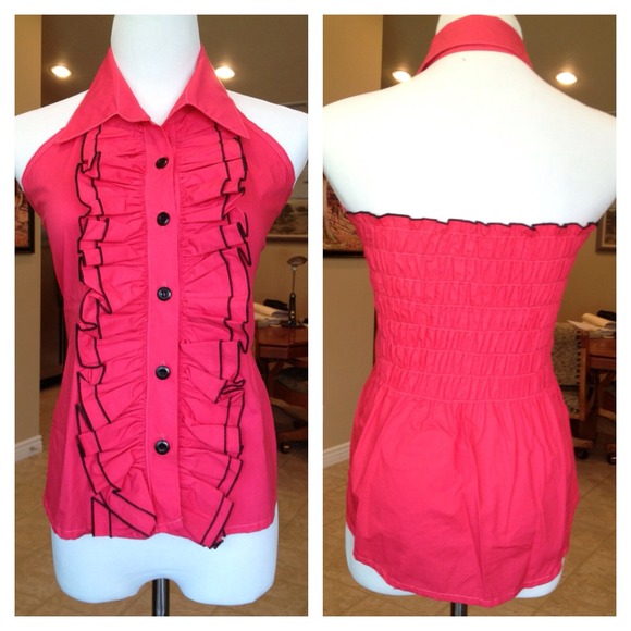 ❌SOLD❌💥CLEARANCE💥🆕RUFFLE HALTER TOP