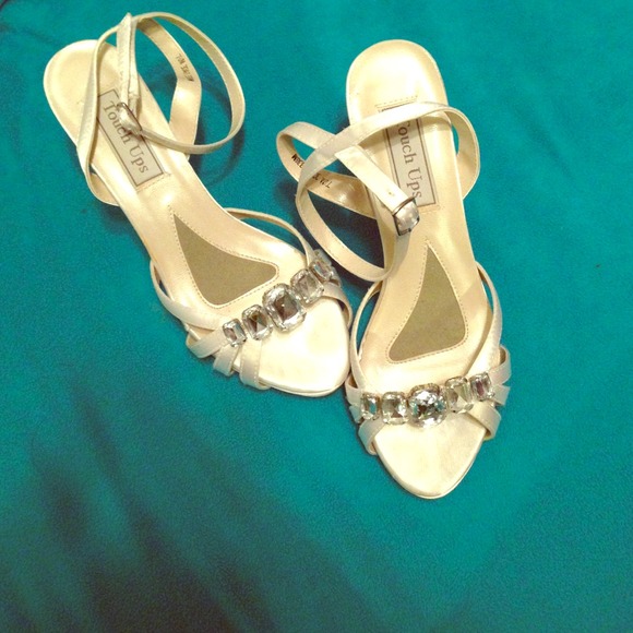 "Touch Up's" Ivory Beaded Heels. Size: 7 1/2