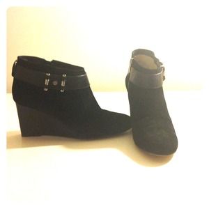 Michael Kors Gibson wedge bootie