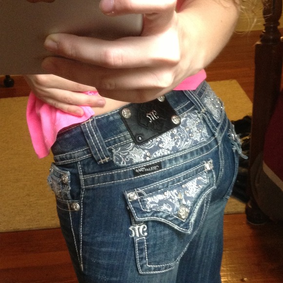 Size 27 miss me jeans. 🚫SOLD🚫 - Picture 3 of 4