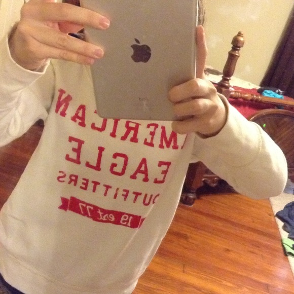 American eagle pullover 🚫SOLD🚫 - Picture 3 of 4