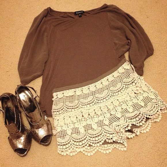 ❌Sold❌Crocheted Lace Shorts
