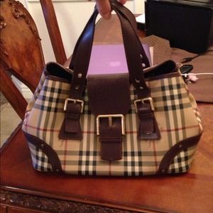 authentic burberry handbag!