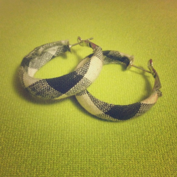 Black and white plaid hoops