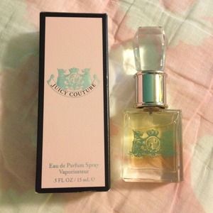 💥SOLD IN BUNDLE💥Juicy Couture perfume