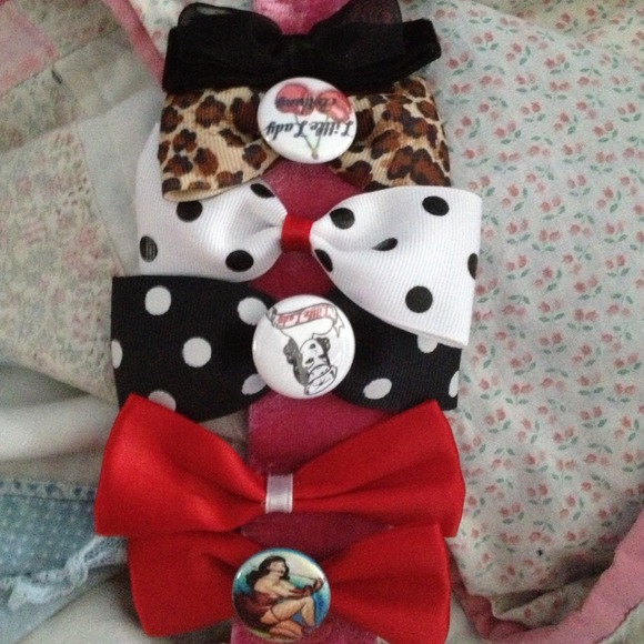 ⚠Price decrease ⚠More homemade hair bows - Picture 1 of 3