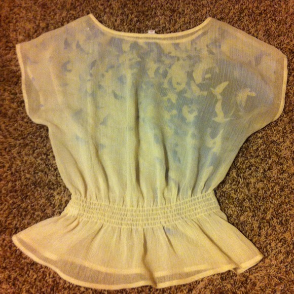 Off white/blue top! - Picture 4 of 4