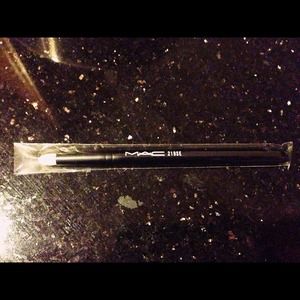 M.A.C 219 SE Pencil Brush