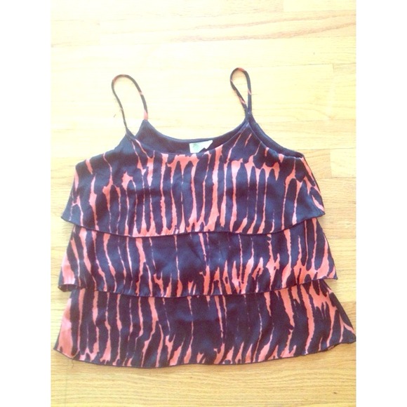 ❌Sold❌silky tiered tank