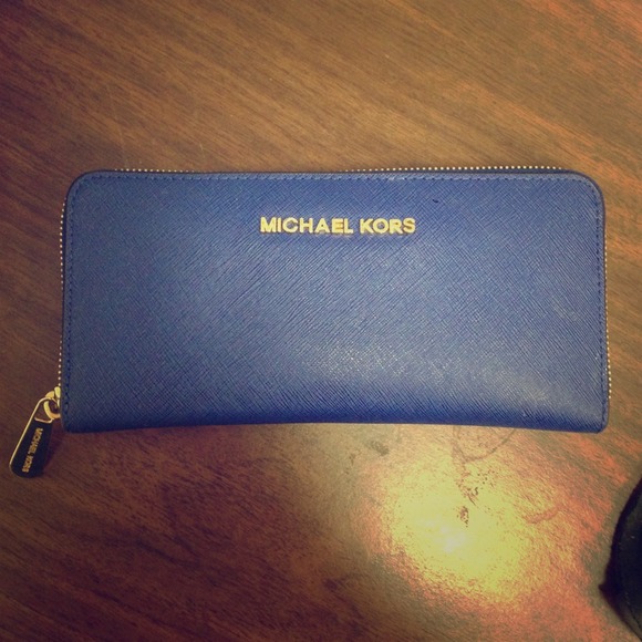 SOLD. Michael Kors Wallet