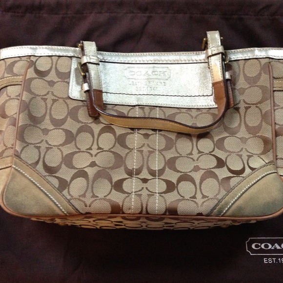 Small Coach Tote - Picture 1 of 1