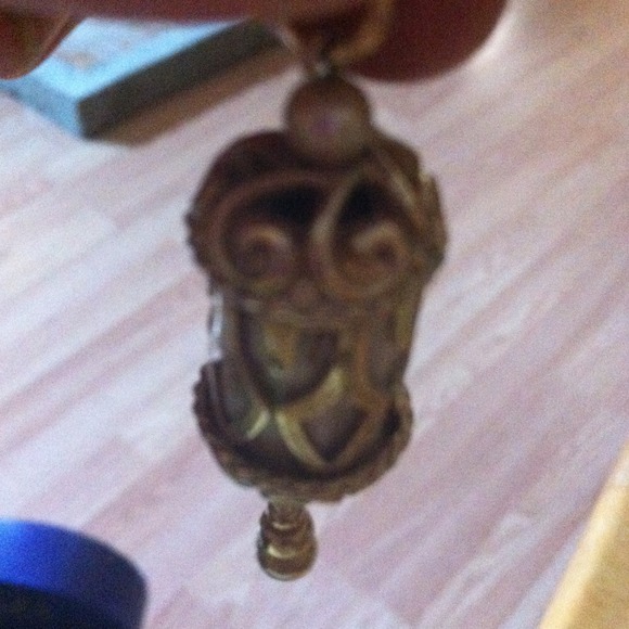 Vintage mother pearl pendent😍sold - Picture 2 of 2