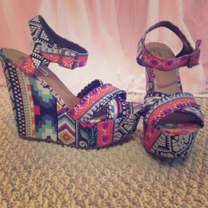 Steve Madden wedges