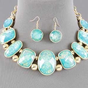 Fashion Bib Earring and Necklace set