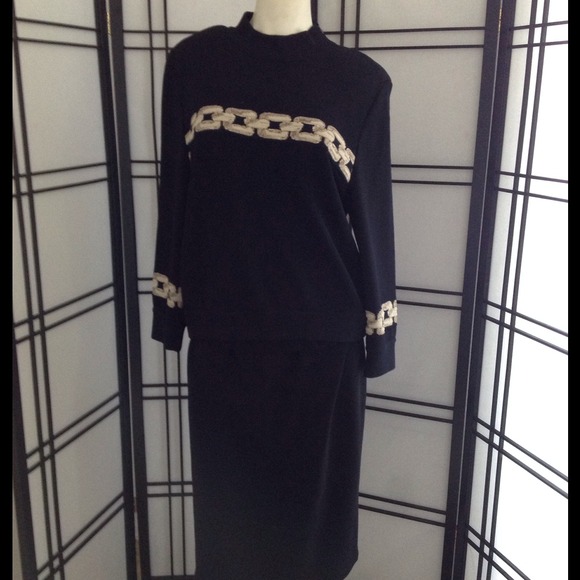 St. John Sweater Skirt Suit Set 14 L