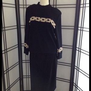 St. John Sweater Skirt Suit Set 14 L