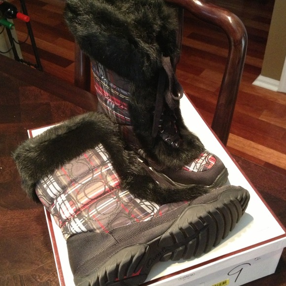 🚫SOLD!🚫Authentic Coach Boots NWT
