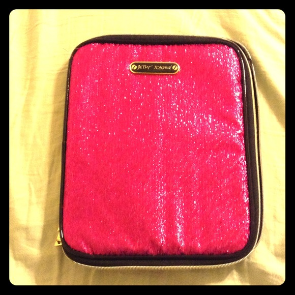 Betsey Johnson IPad Case! Great Condition!!!!