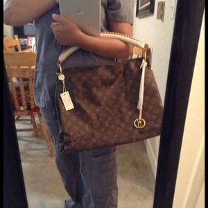 ⛔TRADED⛔@rbravo8 LV handbag