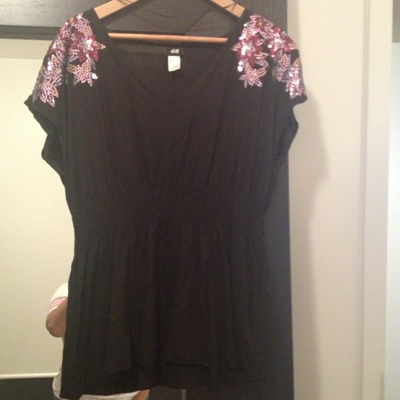H&M black blouse with shoulder sequins