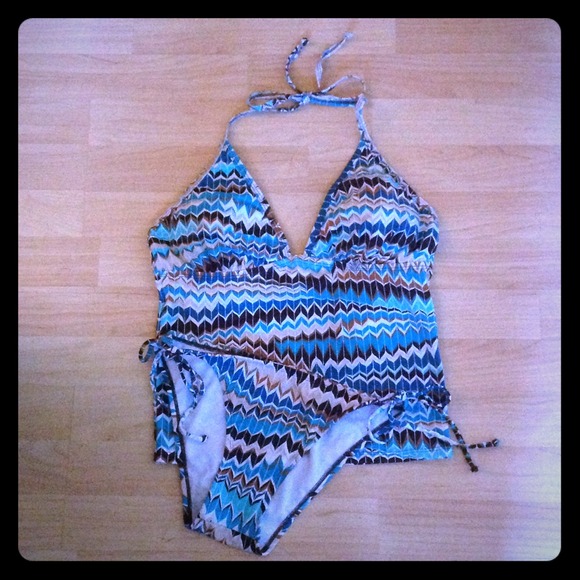 Hardly worn tankini!!!