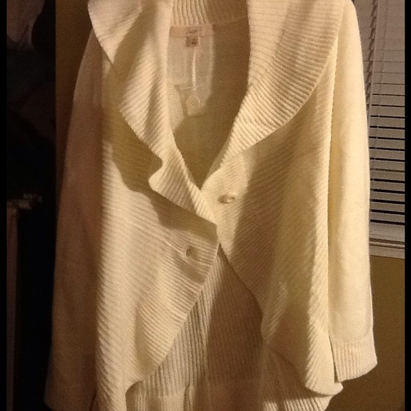 SOLD!    Motto 2x sweater off white-new with tags