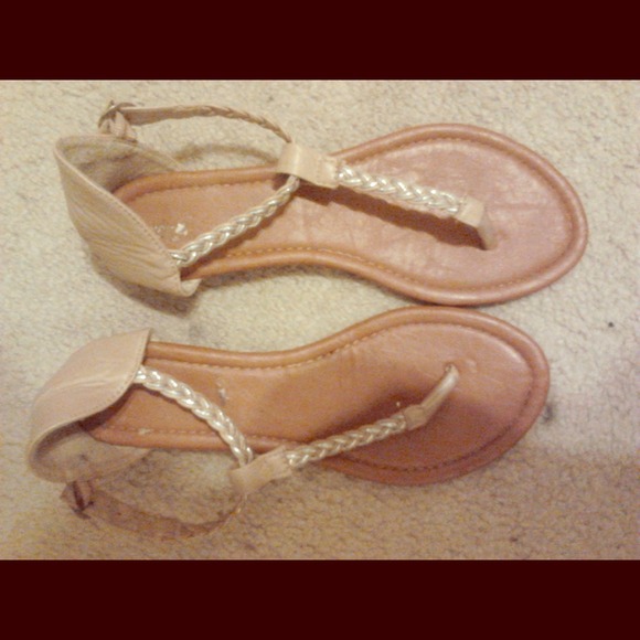 Tan Sandals ✨REDUCED✨