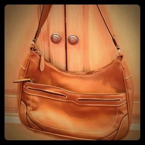 Liz Claiborne Tan Handbag in Like New Condition