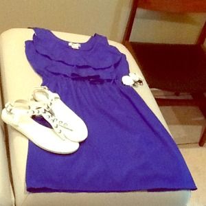 Super cute little blue dress