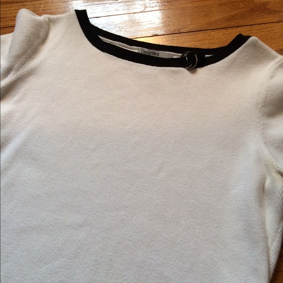 πHP Nov 30 πShort sleeve sweater - Picture 2 of 2