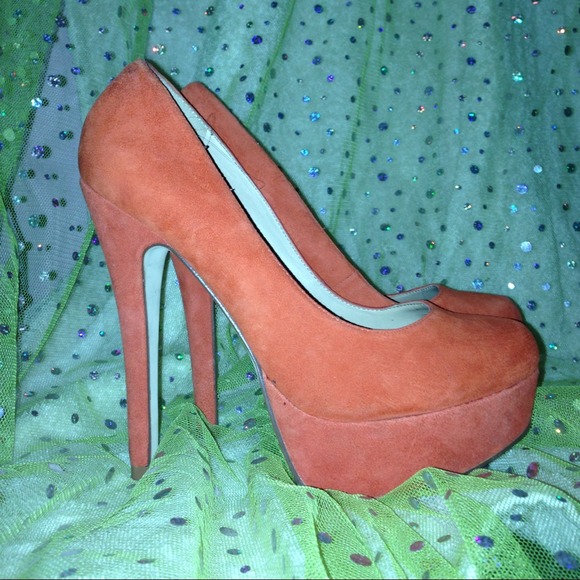 Coral stilettos