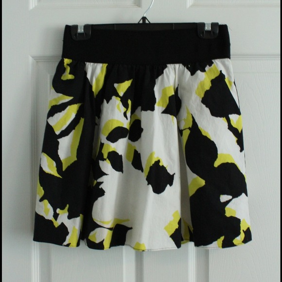 Express Patterned Skirt