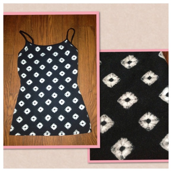 Unique Design Spaghetti Strap Top - Picture 2 of 2