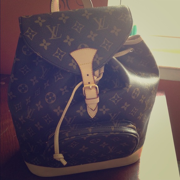 RESERVED FOR @fabistic