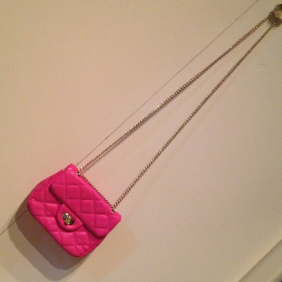 Pink mini quilted sling / shoulder purse - Picture 3 of 4