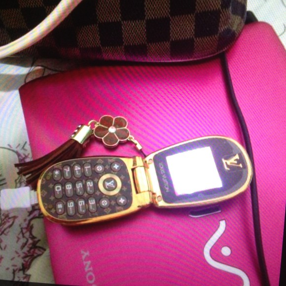 a small real cellphone!little phone - Picture 2 of 3