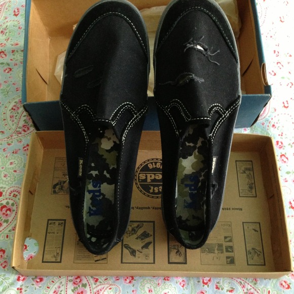 KEDS- Distressed Canvas Black