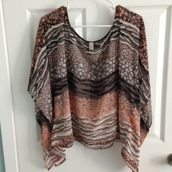 Patterned Sheer Flowy Top