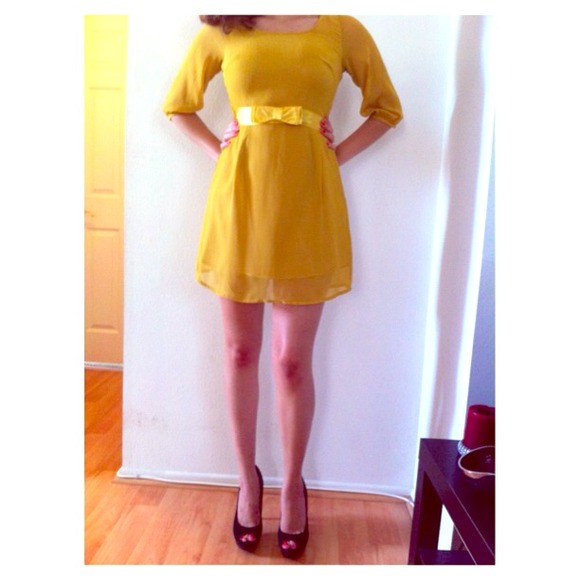 ❤Sold in Bundle❤Pretty little party dress!