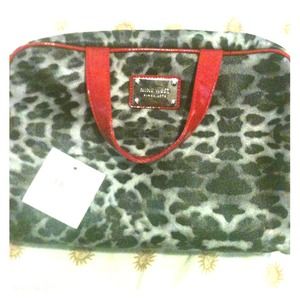 Nine west cosmetic bag for sell!!!