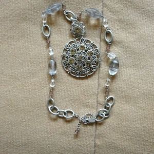 Nwot gorgeous lia Sophia necklace ⭐traded⭐