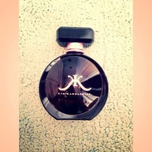 🌺Kim Kardashian Signature Perfume🌺