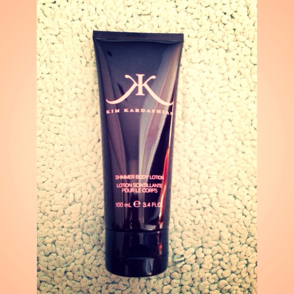 🌺Kim Kardashian Signature Shimmer Body Lotion🌺