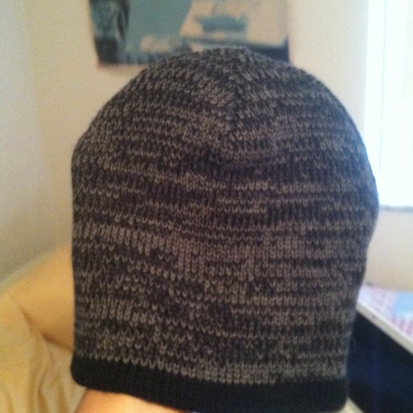 Grey and black Bennie